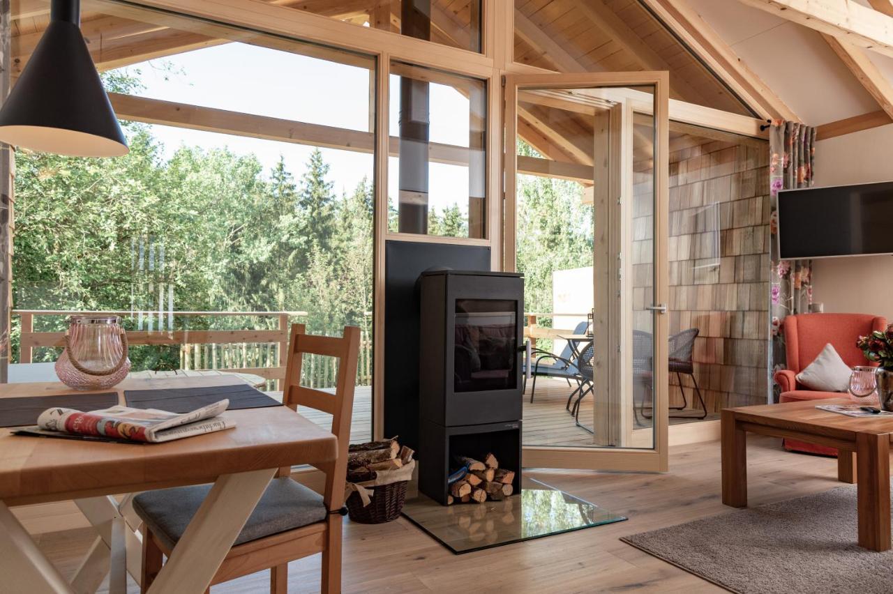 Forstgut - Premium Waldchalets Und Lodge Suiten Regen Ngoại thất bức ảnh