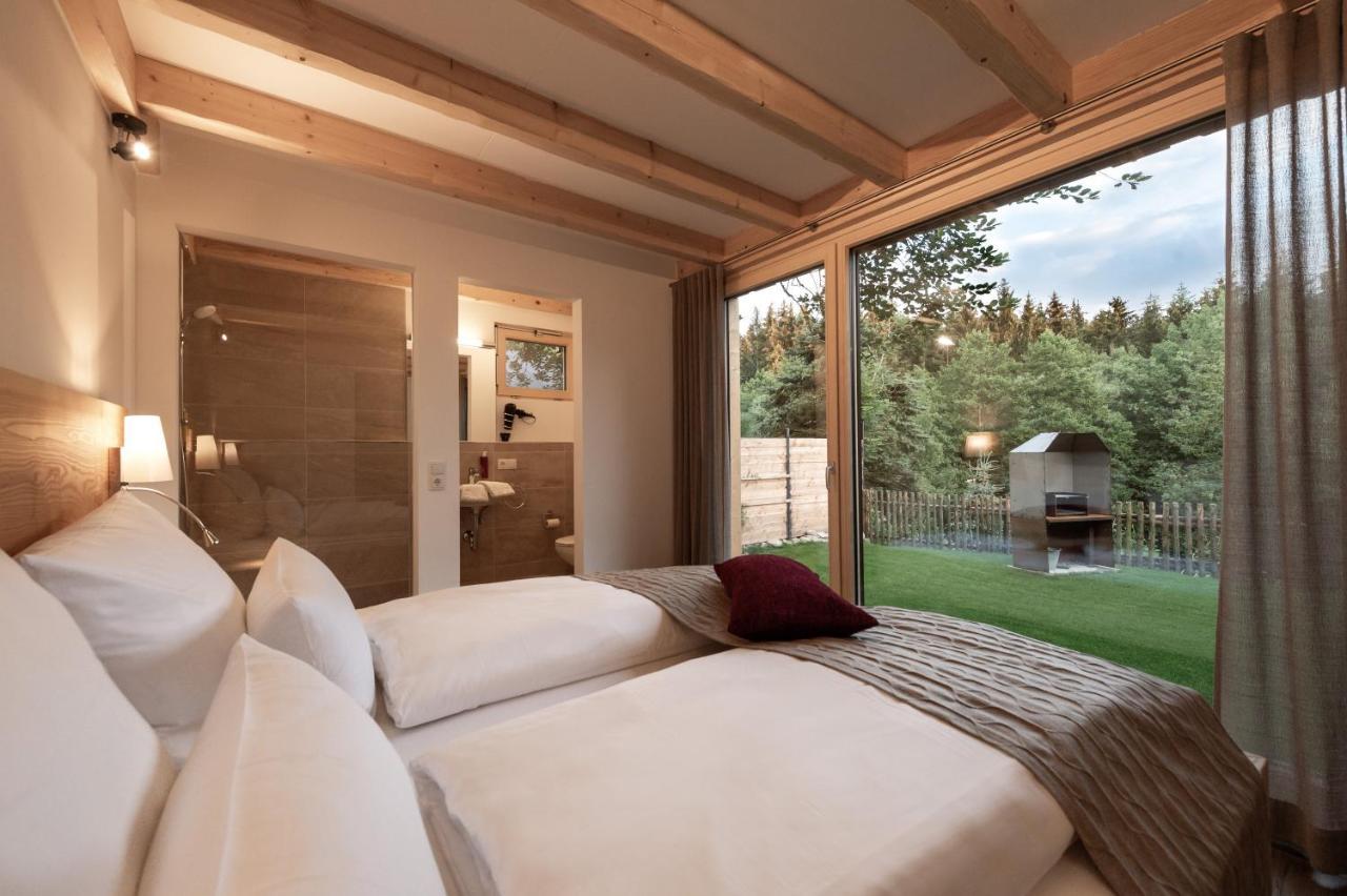 Forstgut - Premium Waldchalets Und Lodge Suiten Regen Ngoại thất bức ảnh